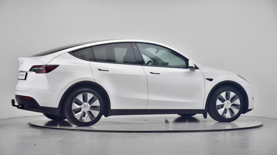Tesla Model Y Long Range AWD 5d