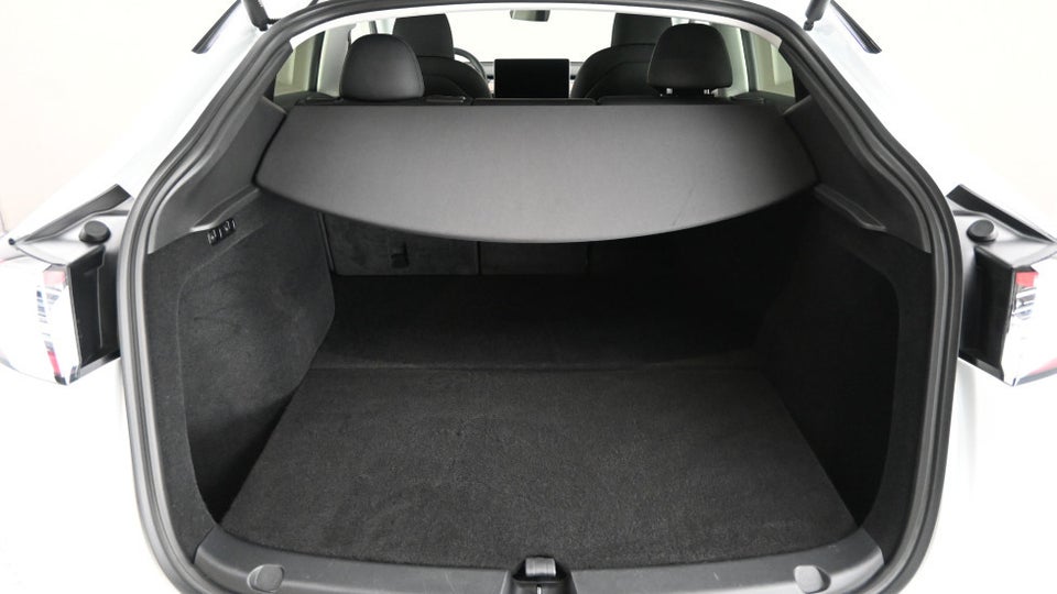 Tesla Model Y Performance AWD 5d