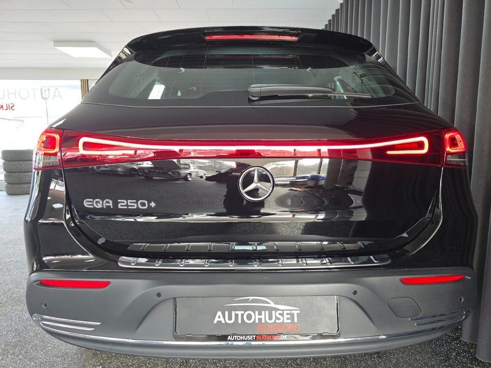 Mercedes EQA250+ 5d