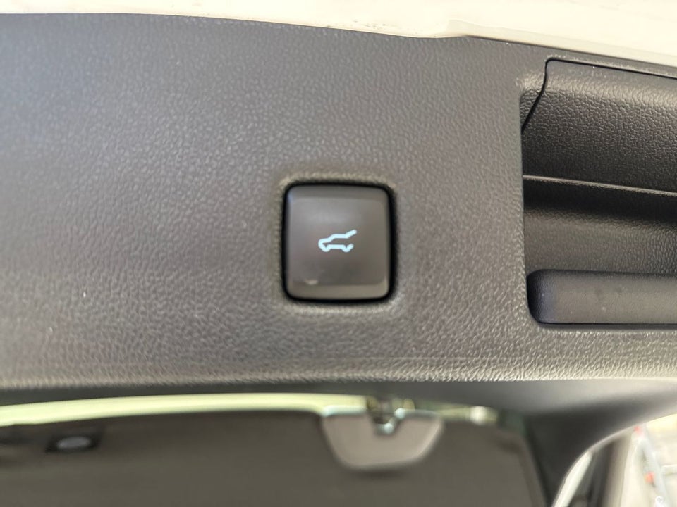 Ford Kuga 2,5 PHEV ST-Line X CVT 5d