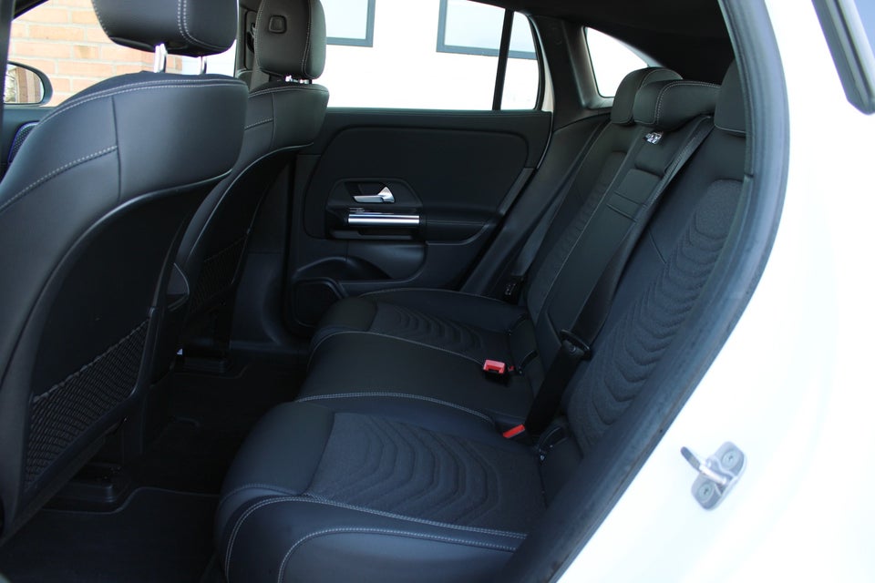 Mercedes EQA250 Progressive 5d