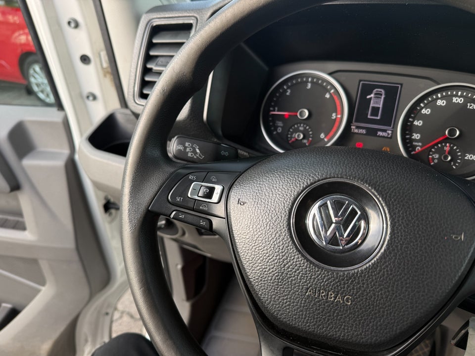 VW Crafter 35 2,0 TDi 177 Ladvogn L3