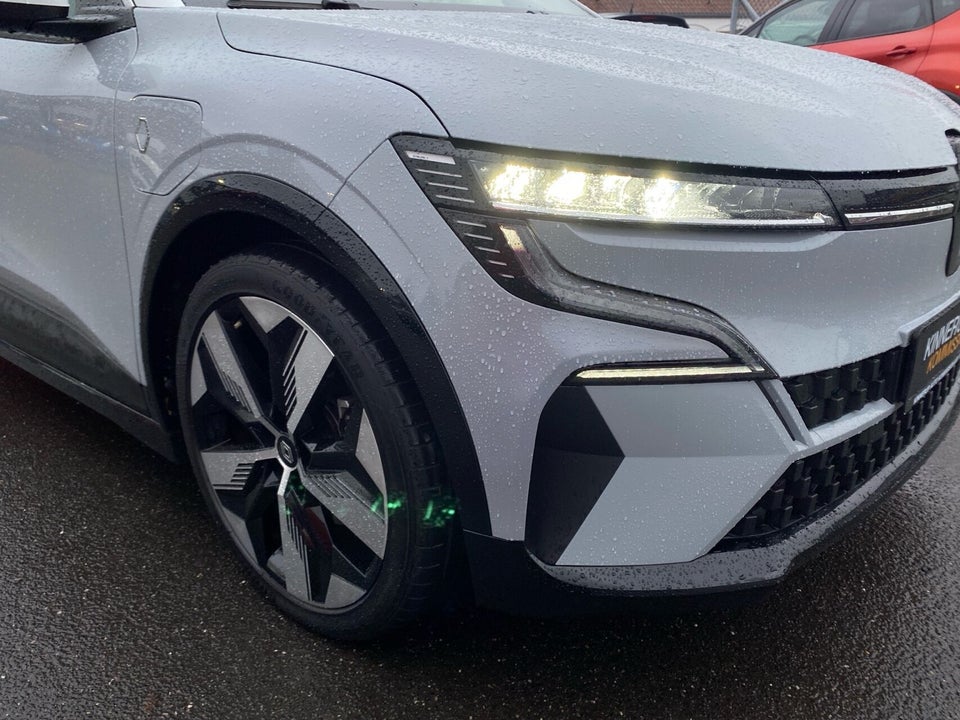 Renault Megane E-Tech 40 Techno 5d