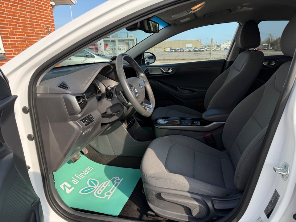 Hyundai Ioniq 40 EV Trend 5d
