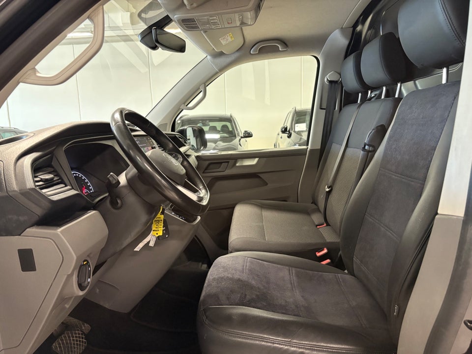 VW Transporter 2,0 TDi 150 Kassevogn DSG kort