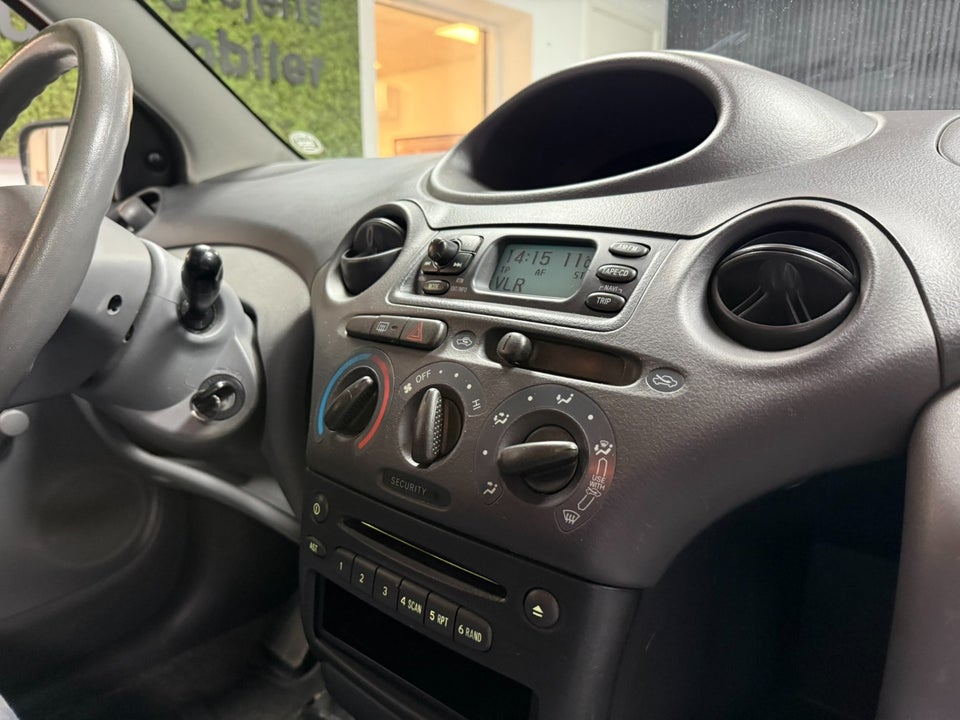 Toyota Yaris 1,0 Luna 3d