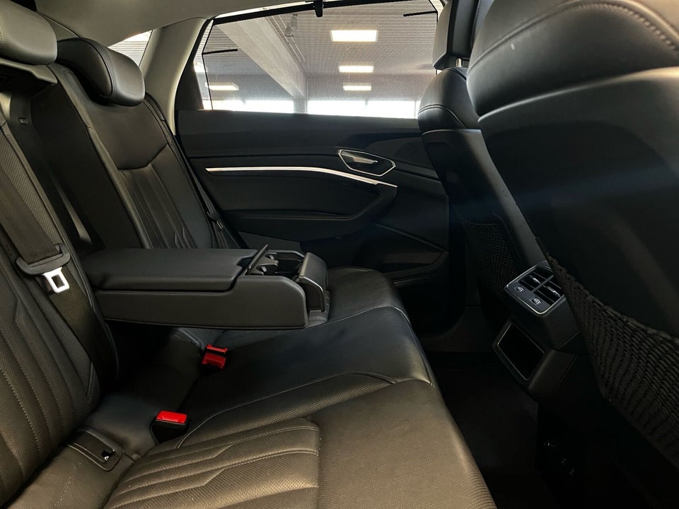 Audi e-tron 55 Advanced Sportback quattro 5d
