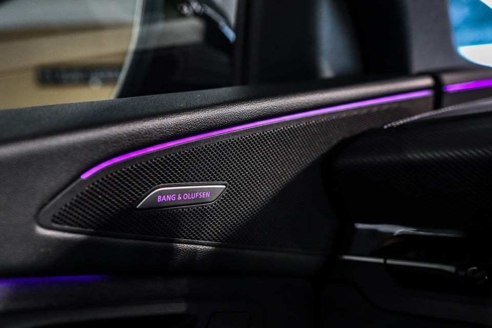 Audi SQ6 e-tron quattro 5d