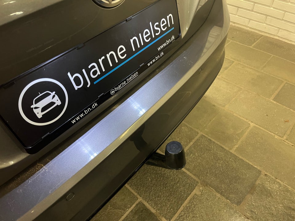 VW Golf VII 1,4 TSi 150 R-line Variant DSG BMT 5d