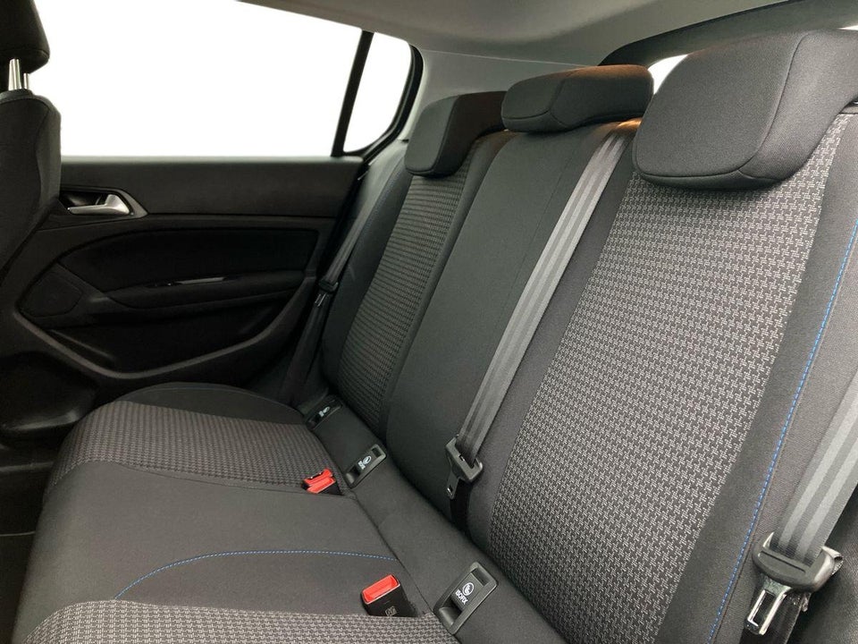 Peugeot 308 1,2 PureTech 130 Style 5d
