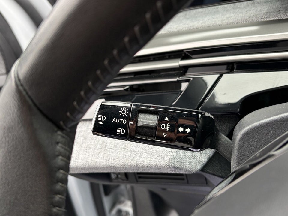 Peugeot e-3008 77 Allure 5d