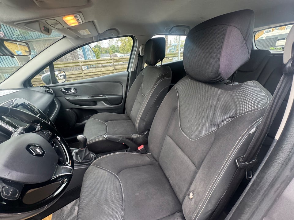 Renault Clio IV 0,9 TCe 90 Expression Sport Tourer 5d