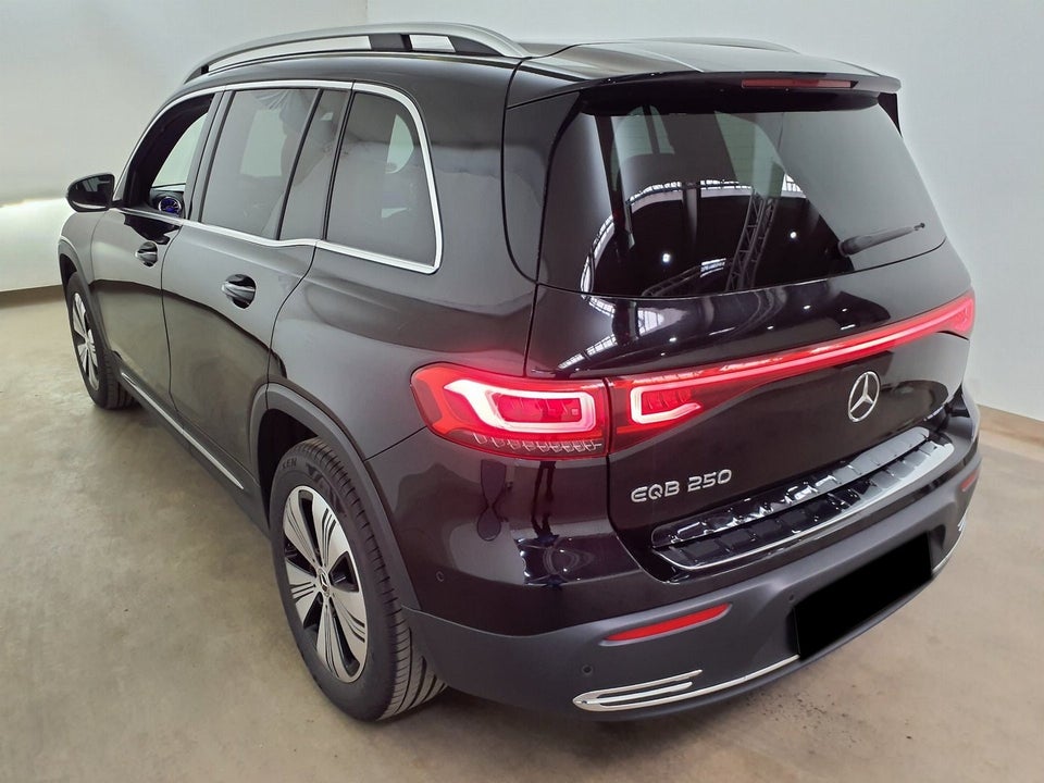Mercedes EQB250 Progressive 5d