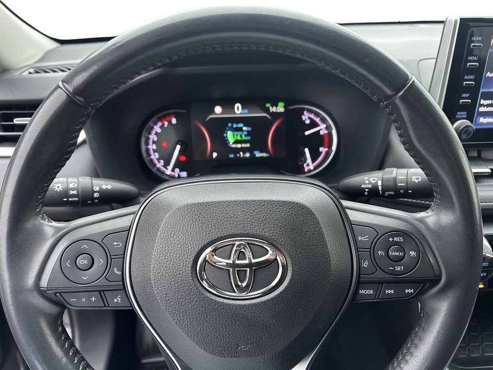 Toyota RAV4 2,0 T3 e-CVT 5d