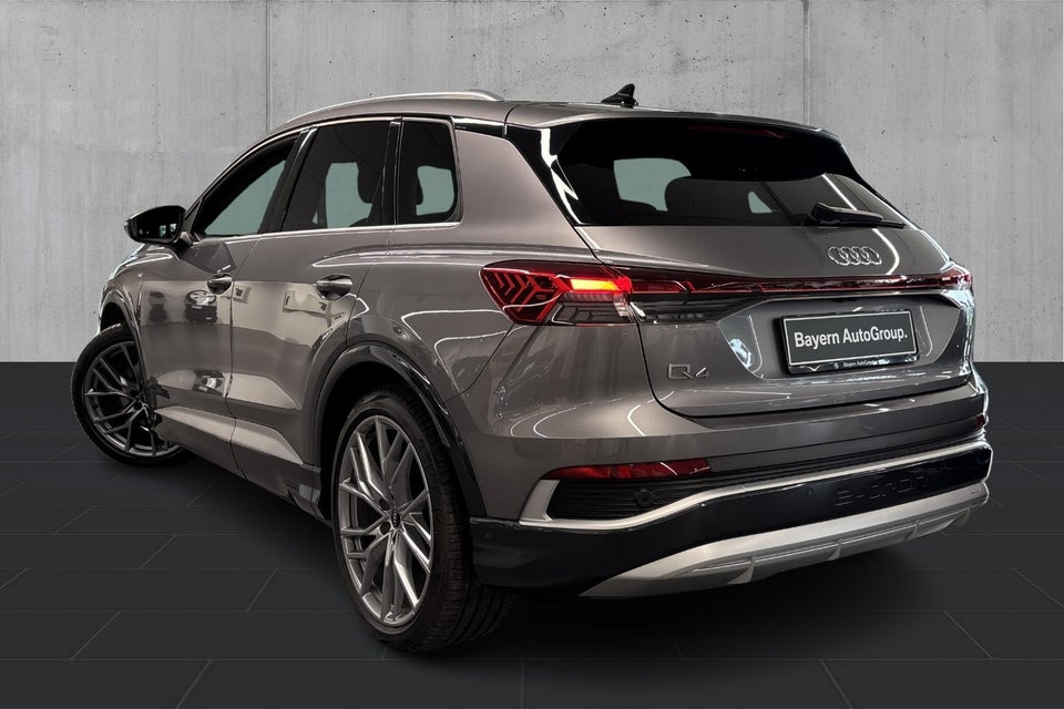 Audi Q4 e-tron 40 S-line 5d
