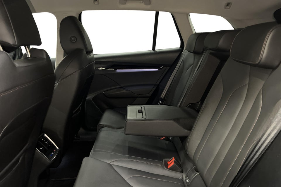 Skoda Enyaq 80 iV Suite 5d