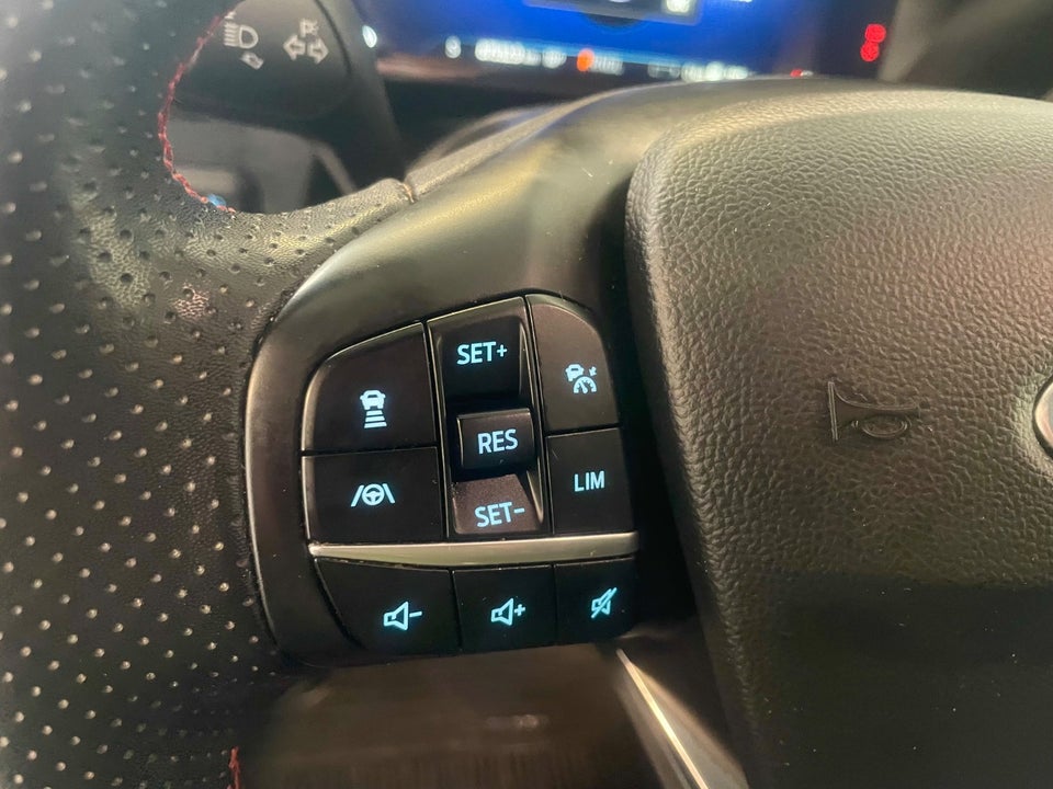 Ford Kuga 2,5 PHEV ST-Line X CVT 5d