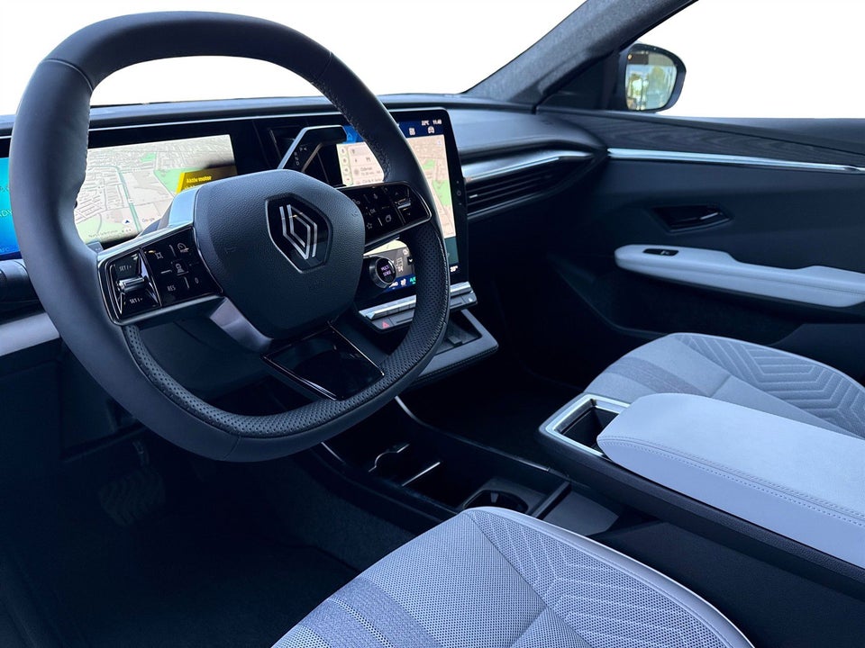 Renault Scenic E-Tech 87 Iconic 5d