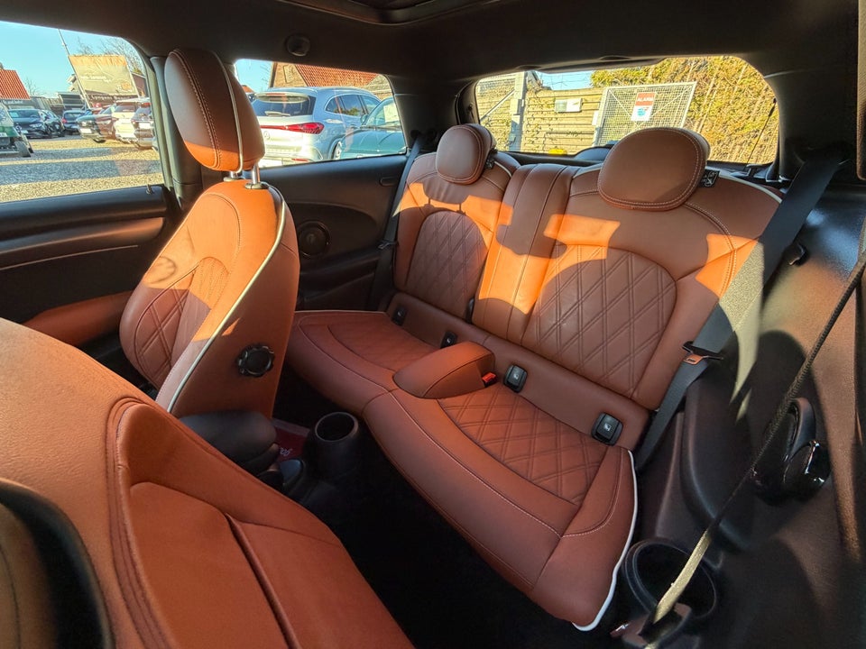 MINI Cooper SE Maximise 3d