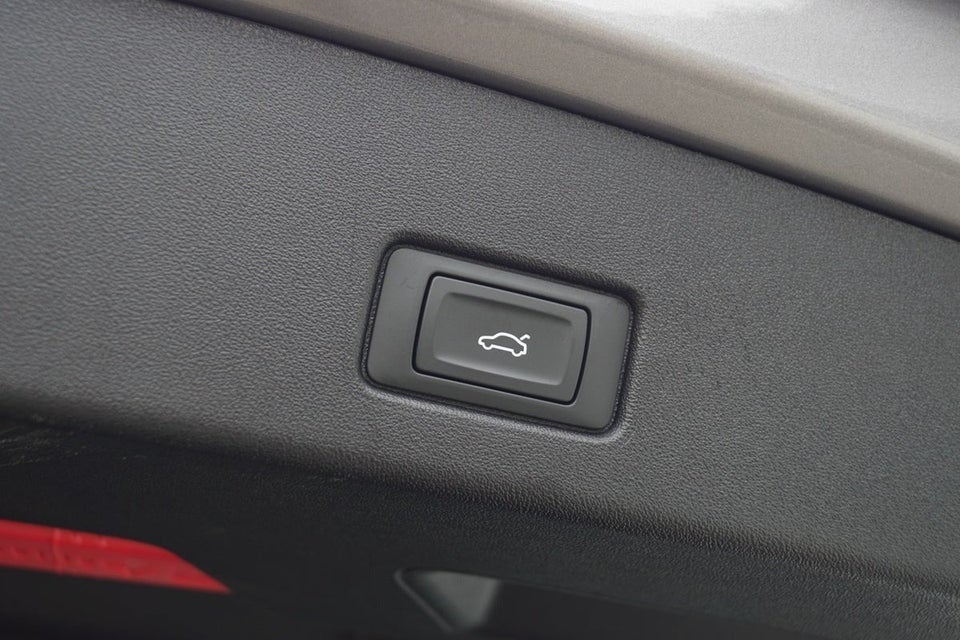 Audi Q4 e-tron 45 S-line 5d