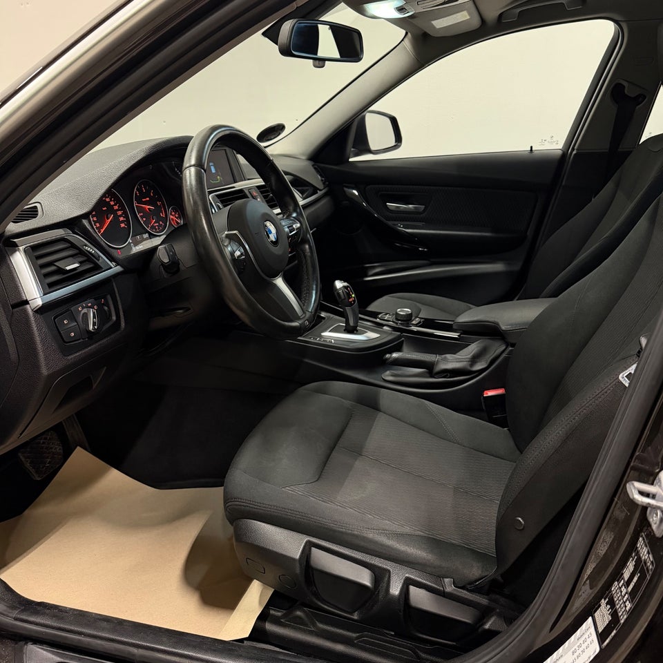 BMW 320d 2,0 Touring aut. 5d