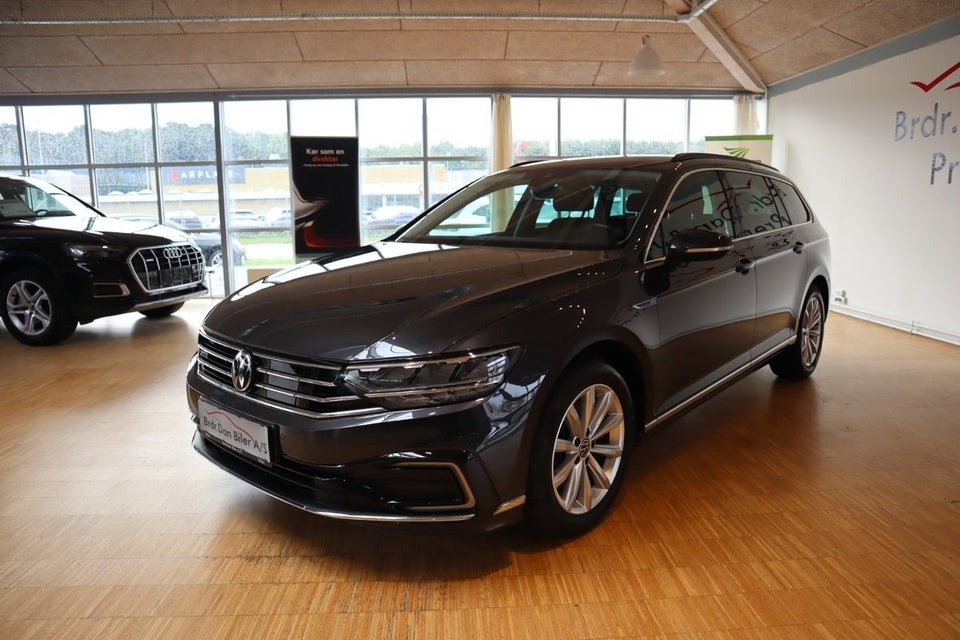 VW Passat 1,4 GTE High Variant DSG 5d