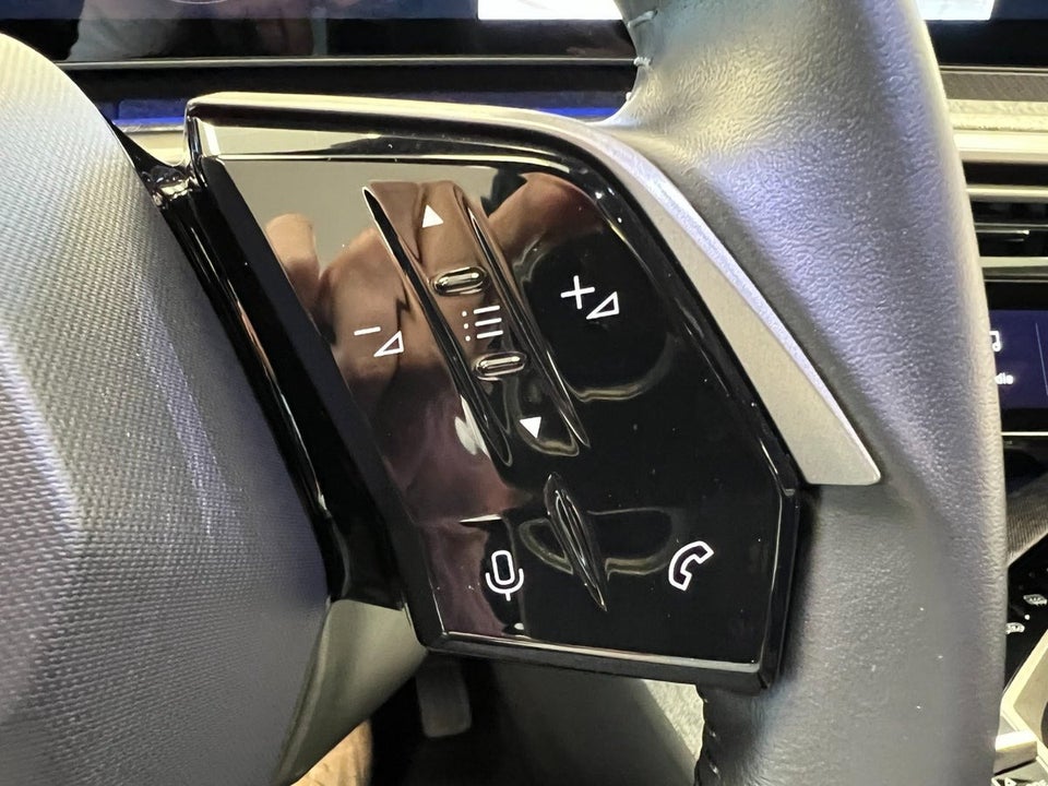 Peugeot e-3008 77 Allure 5d