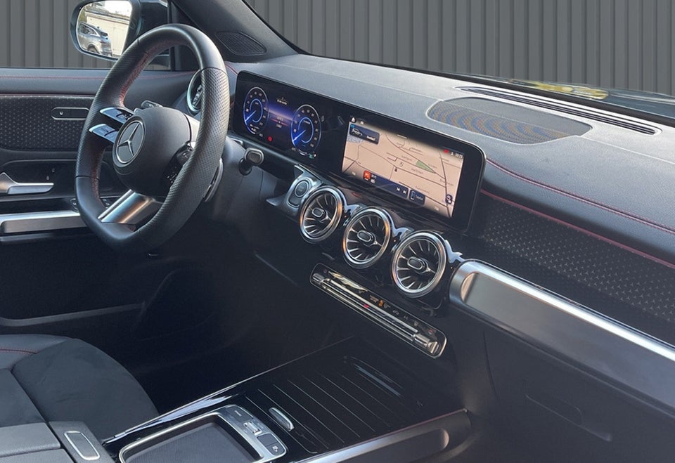 Mercedes EQB250+ AMG Line 7prs 5d