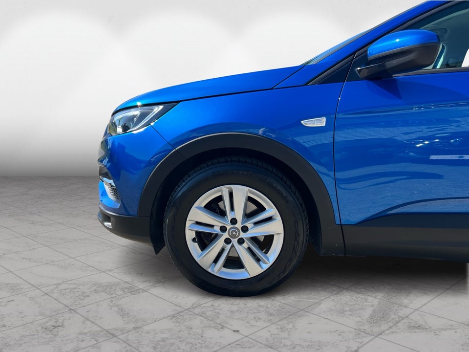 Opel Grandland X 1,2 T 130 Enjoy 5d