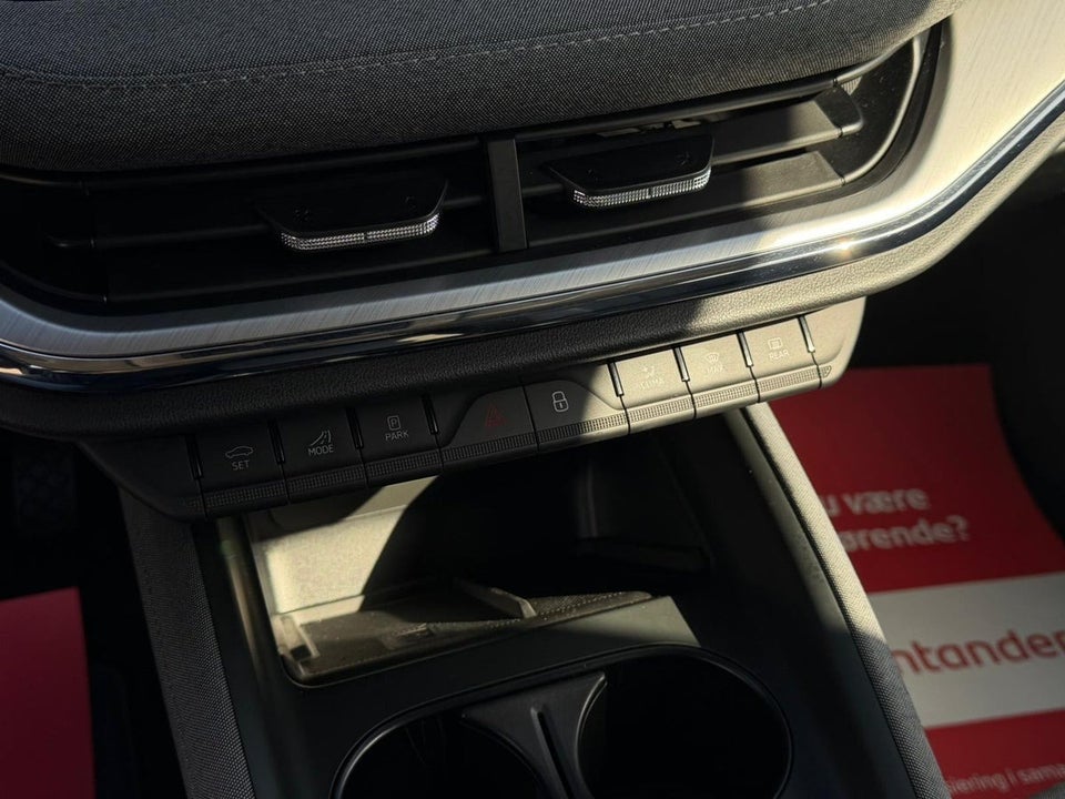 Skoda Enyaq 60 iV Loft 5d