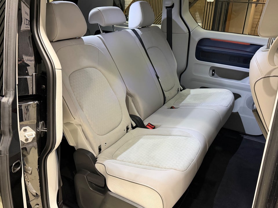 VW ID.Buzz 77 Style SWB 5d