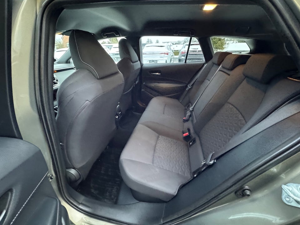 Toyota Corolla 1,8 Hybrid H3 Design Touring Sports MDS 5d