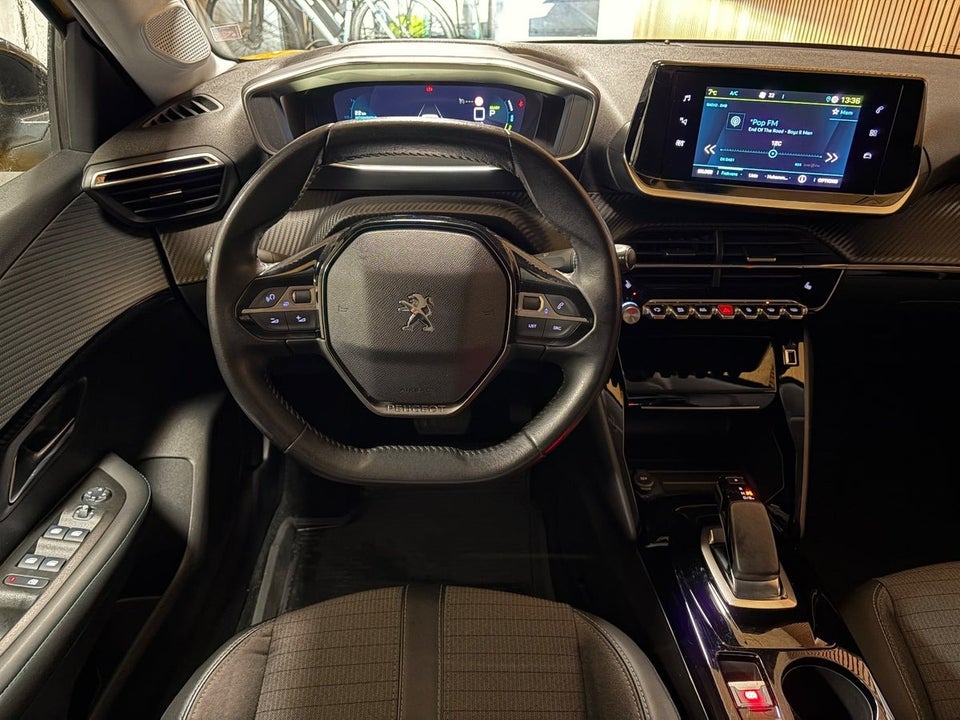 Peugeot e-208 50 Allure 5d