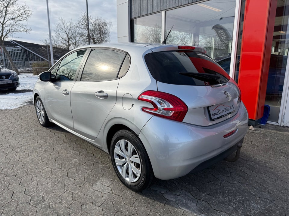 Peugeot 208 1,2 VTi Active 5d