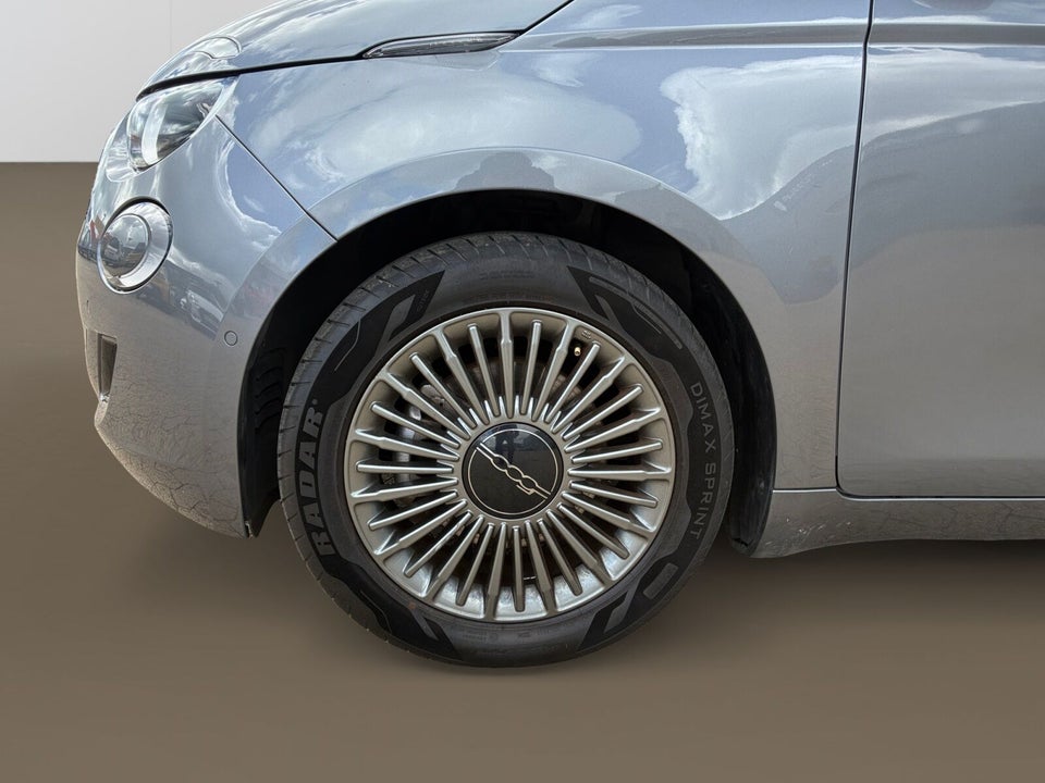 Fiat 500e 42 Icon 3d
