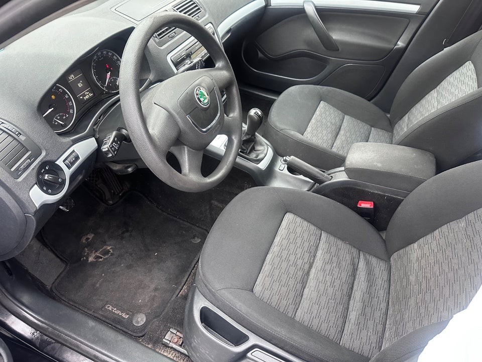 Skoda Octavia 1,6 TDi 105 GreenLine Combi 5d