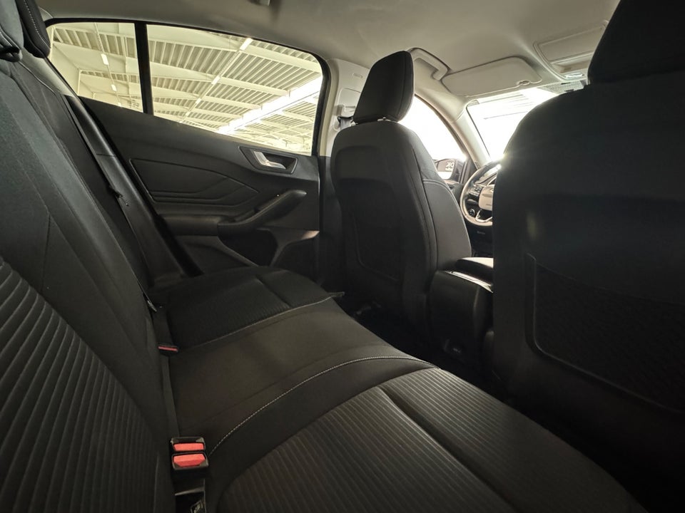 Ford Focus 1,0 EcoBoost Titanium 5d