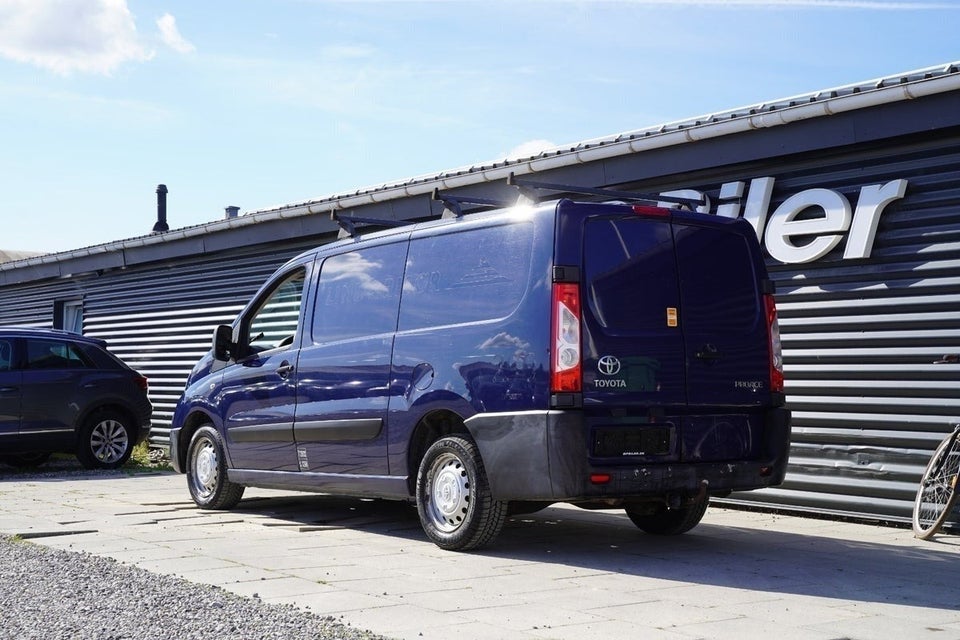 Toyota ProAce 2,0 D 128 T2 L2H1 5d