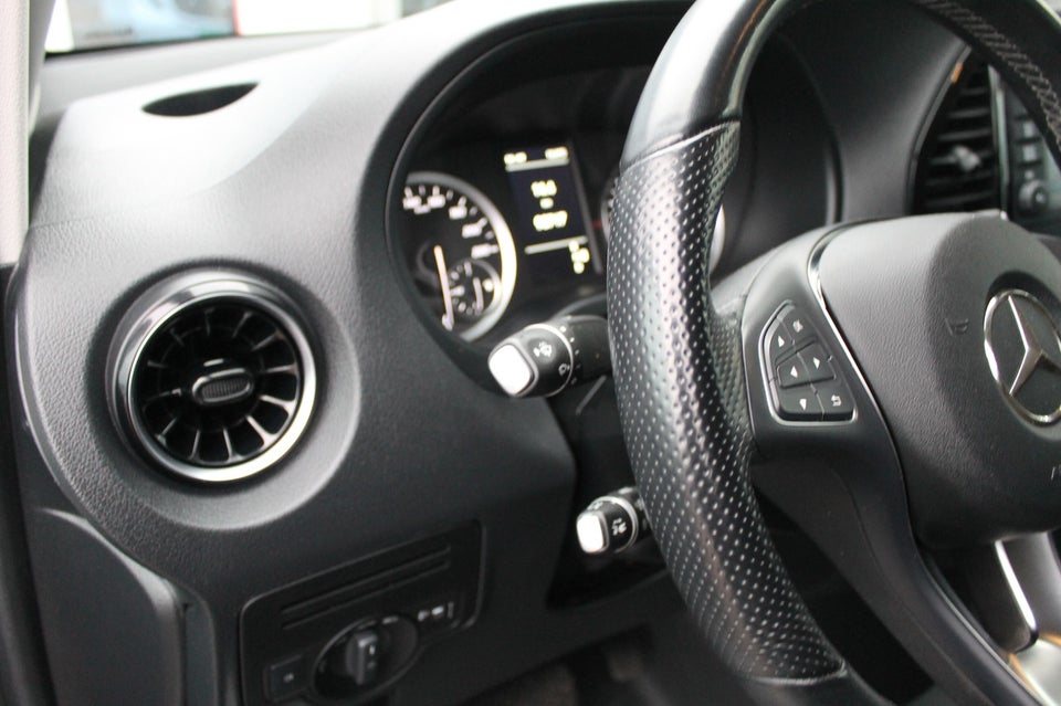 Mercedes Vito 114 2,0 CDi Kassevogn aut. L RWD