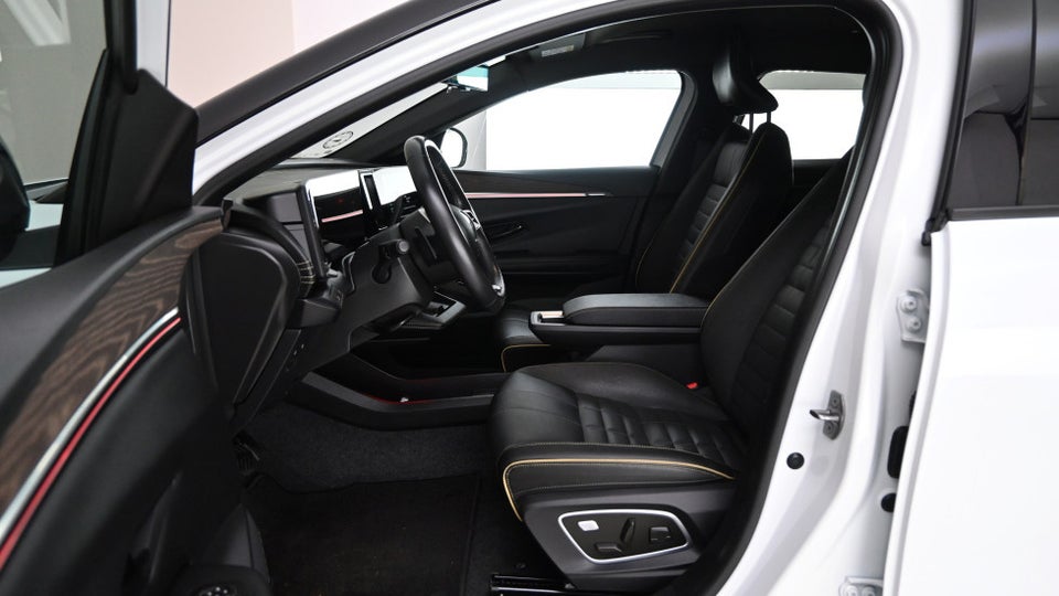 Renault Megane E-Tech 60 Iconic 5d