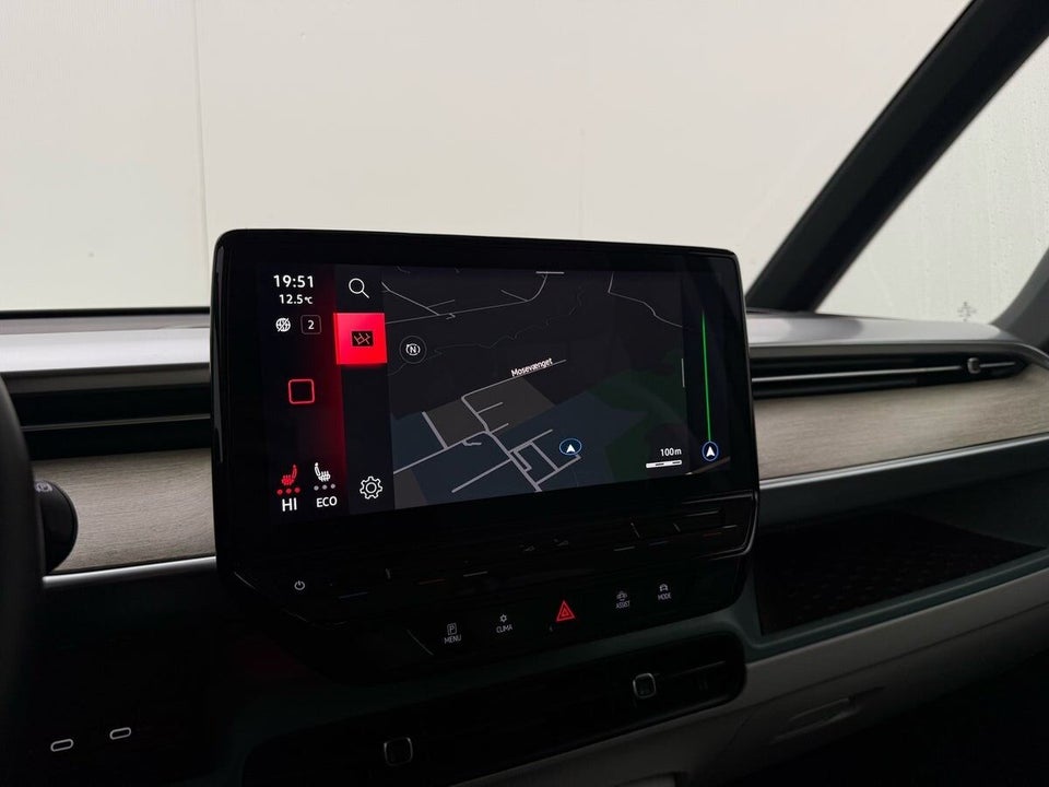 VW ID.Buzz 77 Pro SWB 5d