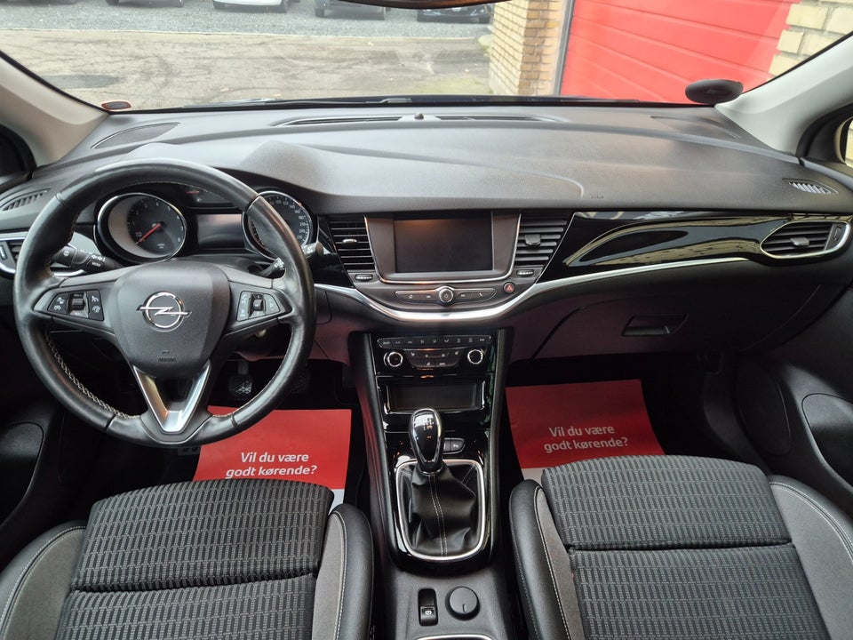 Opel Astra 1,2 T 110 Elegance Sports Tourer 5d