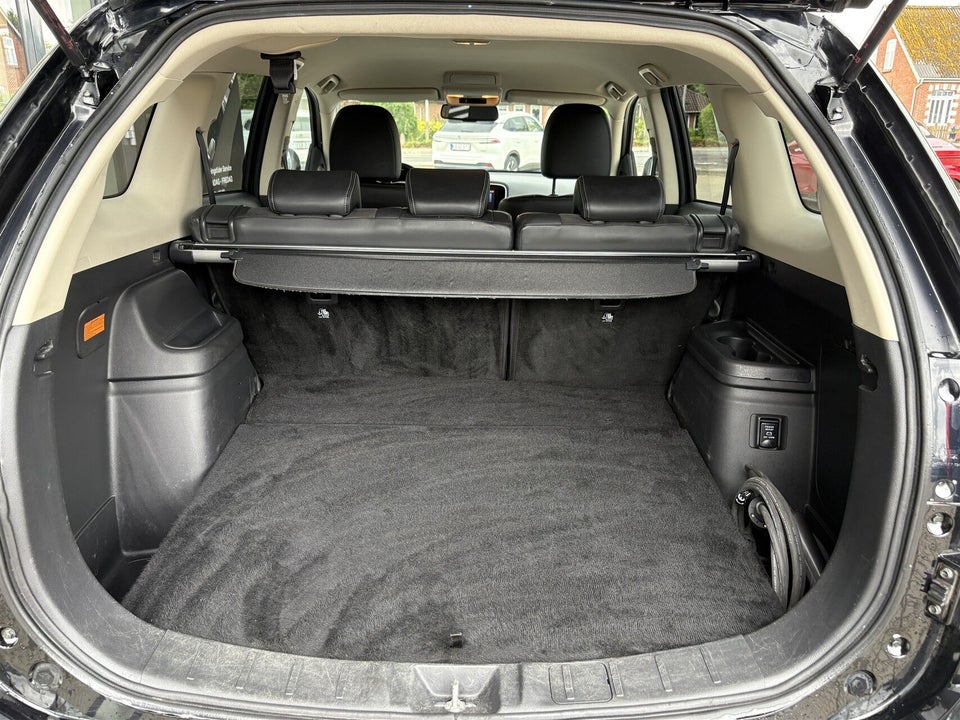 Mitsubishi Outlander 2,4 PHEV Invite+ CVT 4WD 5d