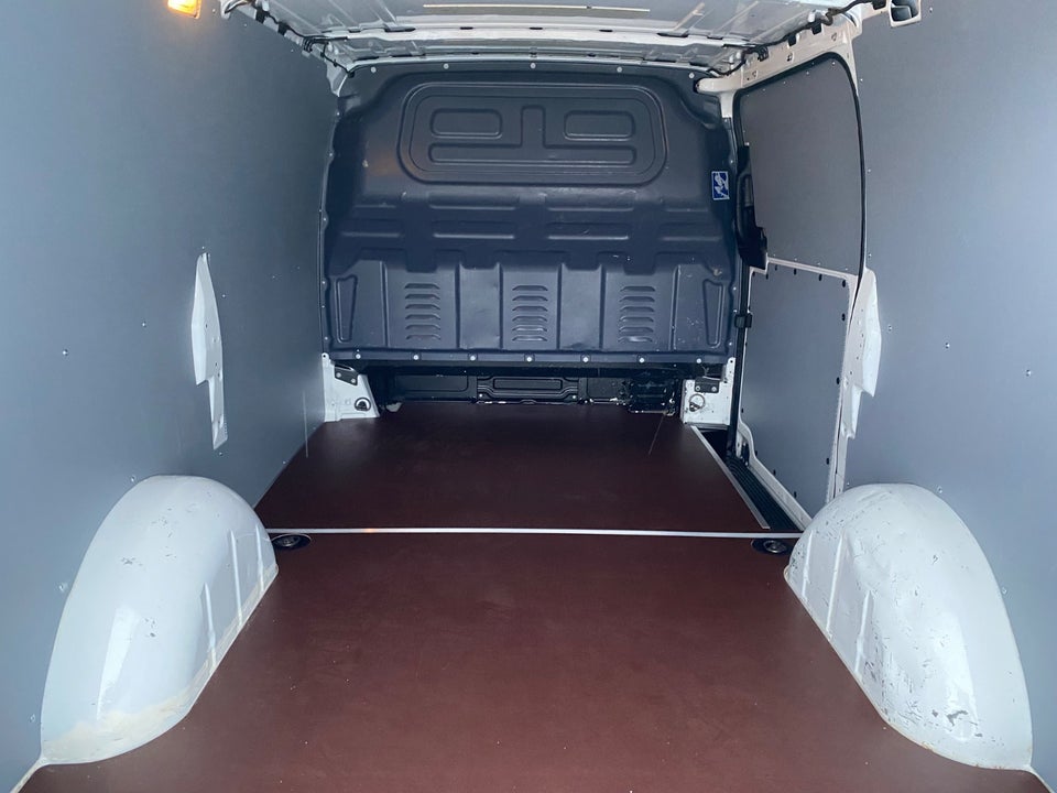 Mercedes Vito 114 2,0 CDi Kassevogn aut. L RWD