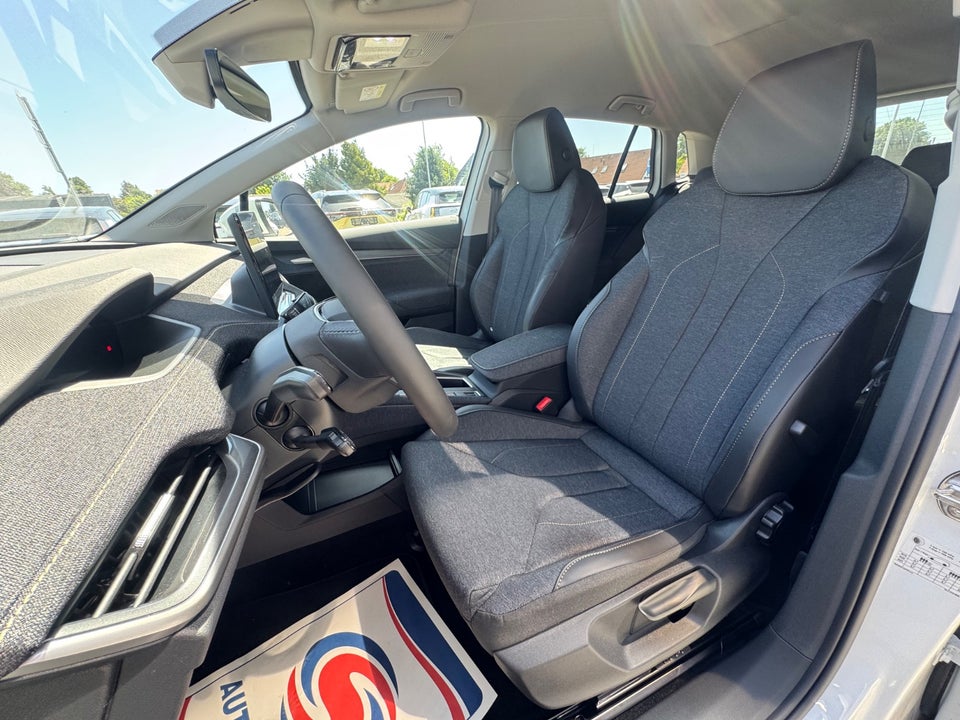 Skoda Elroq 60 iV Loft 5d