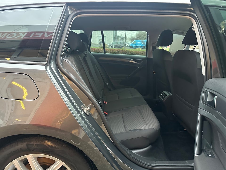 VW Golf VII 1,5 TSi 150 Comfortline Variant 5d