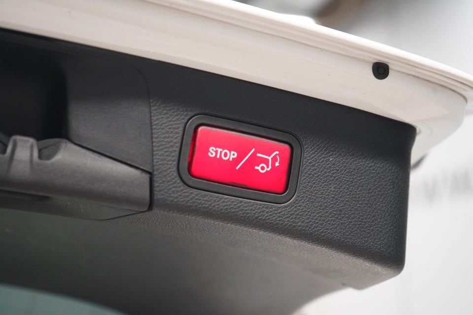 Mercedes C300 e 2,0 AMG Line stc. aut. 5d