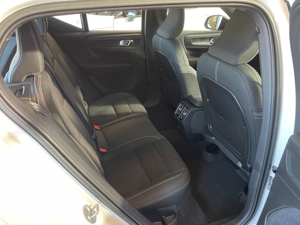 Volvo XC40 P6 ReCharge Core 5d