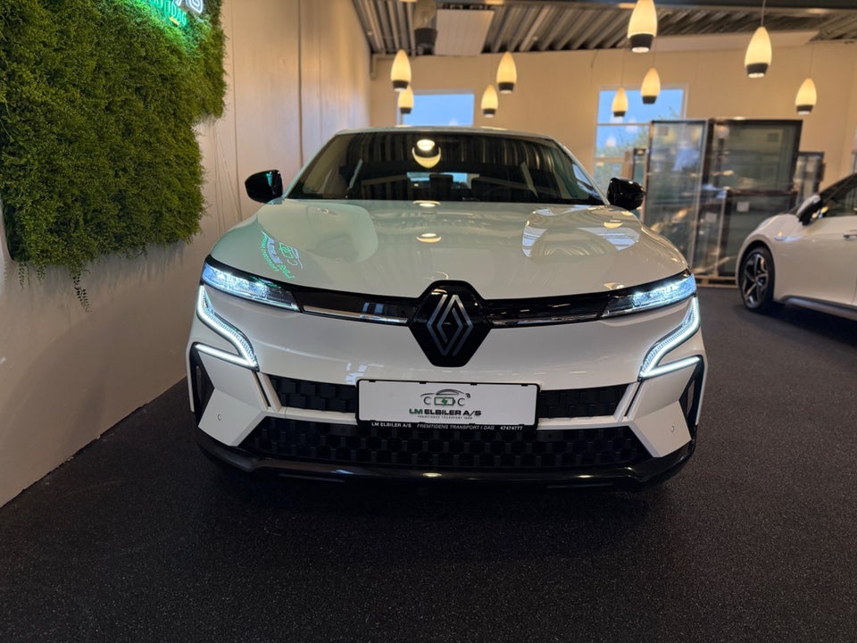 Renault Megane E-Tech 40 Equilibre 5d