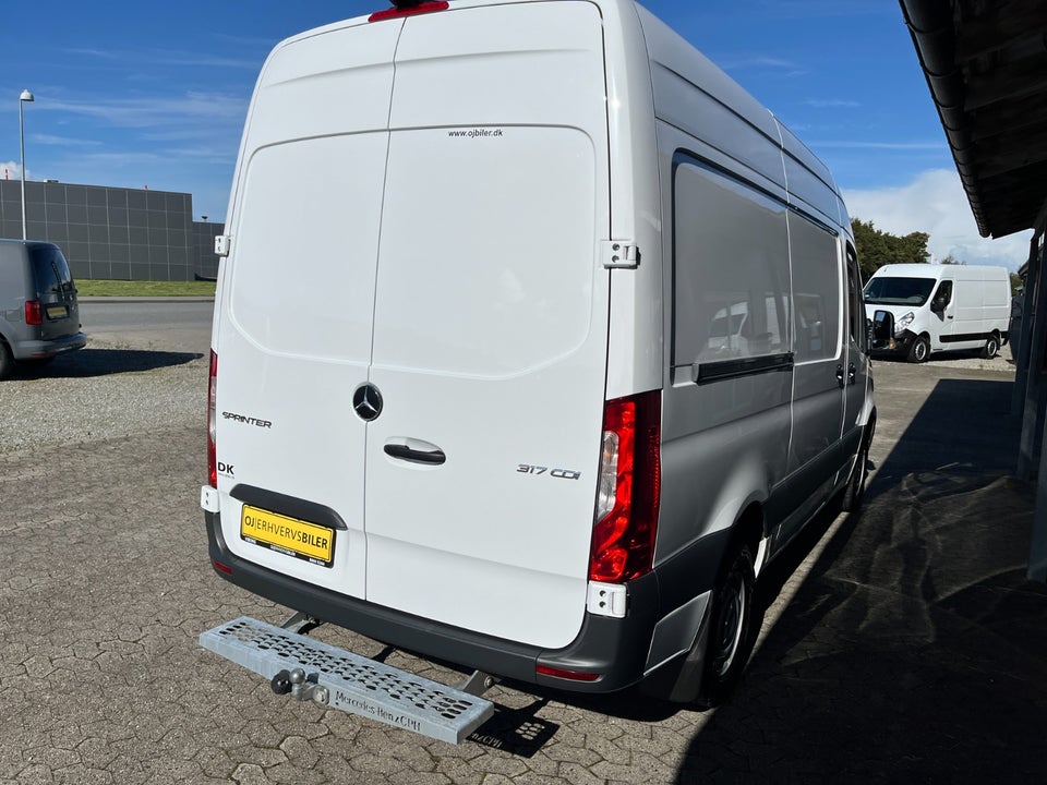 Mercedes Sprinter 317 2,0 CDi A2 Kassevogn aut. RWD